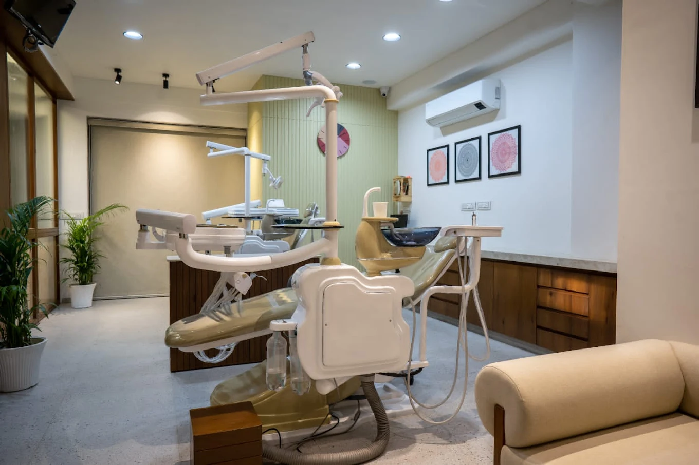 Modern Dental Clinic